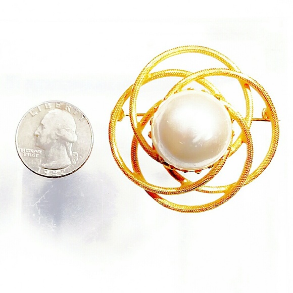 Vintage Original by Robert Gold Oversized Pearl Brooch - Picture 4 of 4